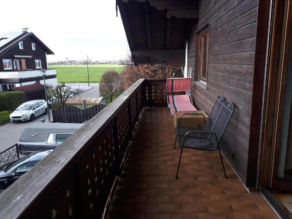 Karl-Stieler-Str. One Room In A 2 Room Appartment ; Lot Space Bruckmuhl Bagian luar foto